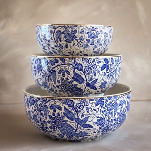 Vintage 1950s Waechterbach West Germany Ironstone Nesting Bowls Manila Blue and White Floral Transferware Mixing Bowls Sourdough Bowl image 1