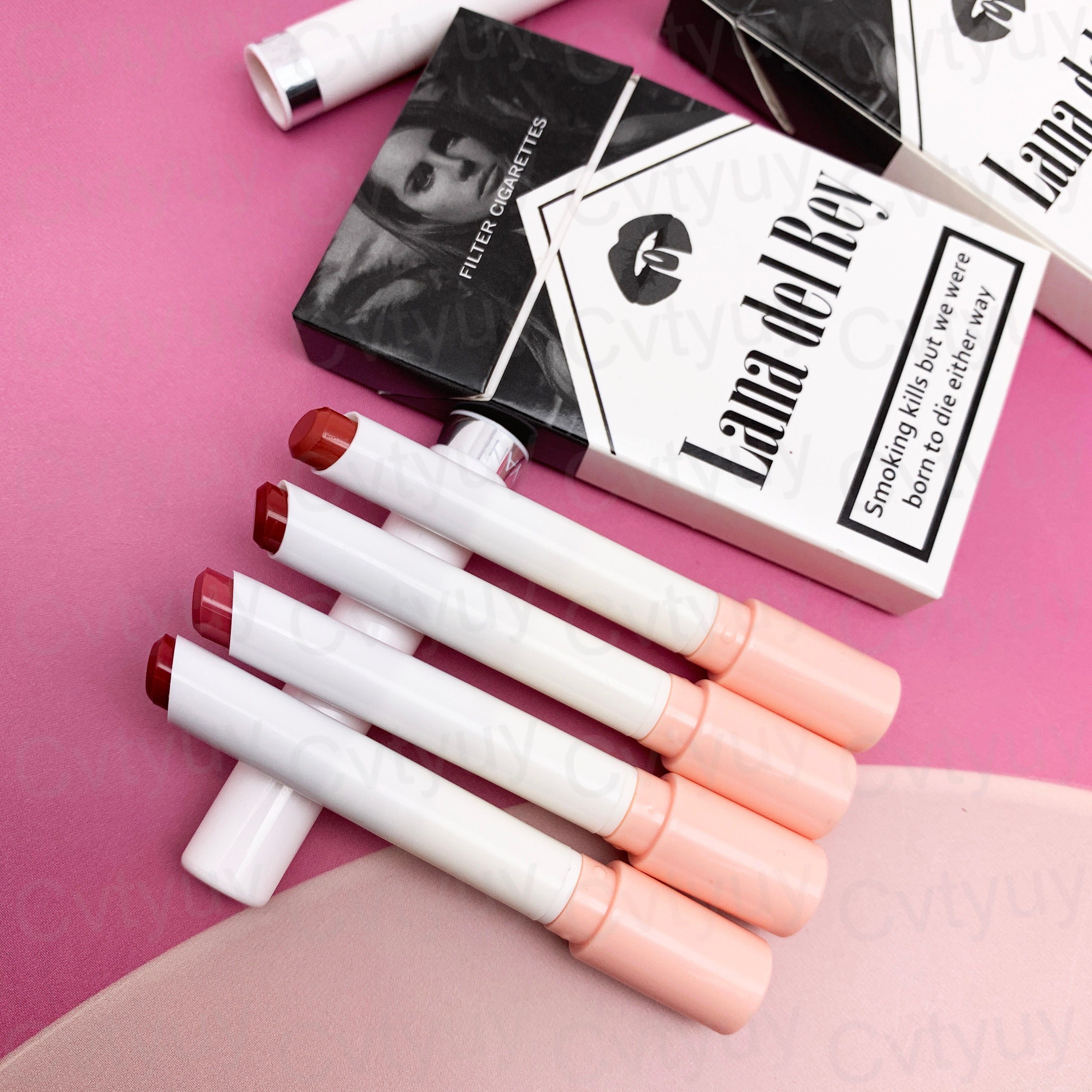 Accessoires de cigarettes réalistes pour le maquillage de films