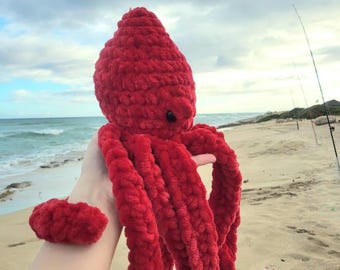 Gran pulpo de peluche de ganchillo, hecho a mano, animal marino de peluche suave, regalo para los amantes de la vida marina, hecho en Hawái por Empty Mind Crochet.