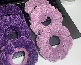 Fluwelen scrunchies lavendel dusk [handgemaakt/gehaakt]