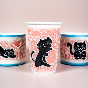 Taza con forma de gato negro y corazón rosa, taza de café espresso rosa con patrón de anime para mascotas, taza de capuchino con forma de animal, regalo de estilo Fairycore para amantes de las mascotas, regalo de estilo de arte lineal