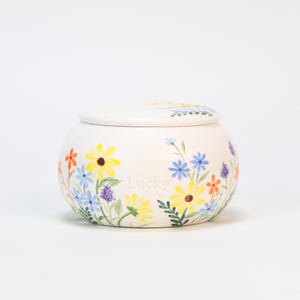 Custom Colorful Wildflower Ceramic Pet Urn Handmade Rainbow Bridge Pet Memorial Urn  Dog Cat Cremation Keepsake Rainbow Garden Tribute Urn
