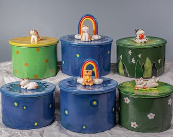Custom Pet Urn Handmade Forget me not pet Urn Cat urn Dog urn Ceramic Cat Jars Ceramic Urn for Ashes simple pet urn Personalized pet urn