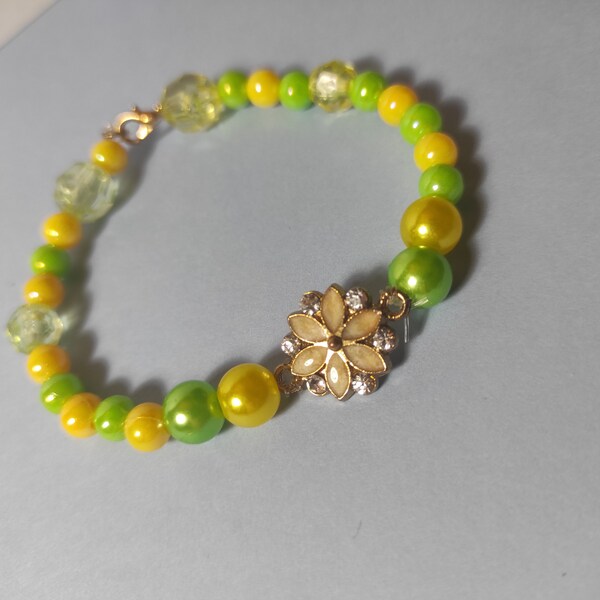 Flower Charm Pastel Bracelet