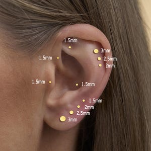 Titanium Flat Circle Labret Stud Earring, Threadless Push Pin Flat Back Earring, Tiny Tragus Earring, Forward Helix Earring, Piercing Stud