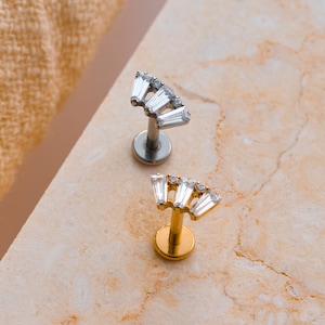 Titan Labret Ohrstecker • Flache Rückseite • Helixohrring • Tragusohrring • Knorpelohrring • Nasenring • Geschenk für sie