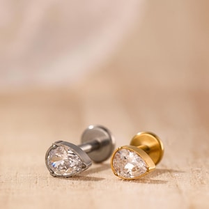 Puces d'oreilles labret en titane • Boucles d'oreilles à dos plat • Boucle d'oreille hélice • Boucle d'oreille tragus • Boucle d'oreille cartilage • Anneau de nez • Cadeau pour elle