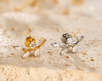 Titanium Labret Stud Earrings • Leaf Flat Back Earrings • Helix Earring • Tragus Earring • Cartilage Earring • Nose Ring • Gift for Her