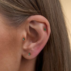 Titanium Moss Agate Labret Stud Earrings • Flat Back Earrings • Helix Earring • Tragu • Cartilage Earring • Nose Ring • Gift for Her