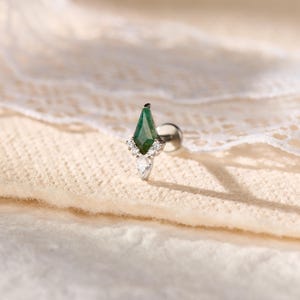 Titanium Moss Agate Labret Stud Earrings • Flat Back Earrings • Helix Earring • Tragu • Cartilage Earring • Nose Ring • Gift for Her