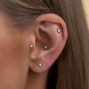 Titanium Moonstone Heart Labret Stud Earrings • Flat Back Earrings • Helix Earring • Tragus Earring • Cartilage Earring • Nose Ring