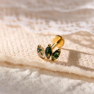 Titanium Moss Agate Labret Stud Earrings • Flat Back Earrings • Helix Earring • Tragu • Cartilage Earring • Nose Ring • Gift for Her