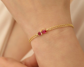 Dainty Ruby Cat Bracelet Bijoux élégants et délicats pour femmes et enfants Design unique Or Rose Or Argent Options Cadeau pour elle