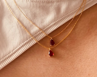 Gouden Ruby Pear ketting Gold Drop Red Ruby hanger Ruby juli Birthstone choker ketting Valentijnsdag geschenk Emerald Chocker ketting Mama cadeau