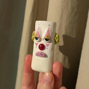 Trauriger Clown Feuerzeug Hülle für Cricket