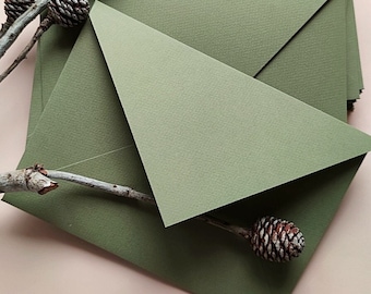 Einzigartige, elegante, olivgrüne, dicke Umschläge im Format C5 (16 x 22 cm) mit Struktur für Hochzeitseinladungen, Glückwunschkarten und Geschenkkarten