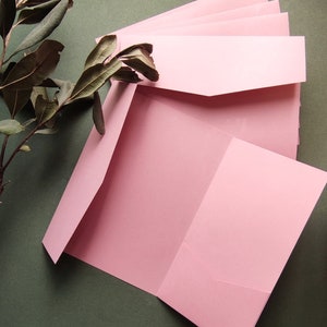 Enveloppes de poche roses, enveloppes d'invitation, enveloppes de mariage, enveloppes C5, enveloppes 12x18cm, enveloppes carrées,