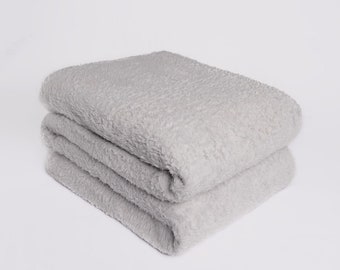 Thick Soft Blanket - Teddy Fleece Blanket Soft Throw Over Bed, Silver Grey