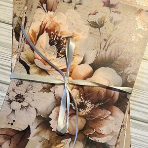 Papier pour carnet/pages crème/beige fleurs