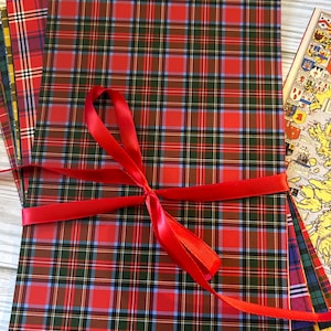 Junk Journal Pages Tartans del clan escocés más mapa Outlander inspirado en álbumes de recortes efímeros artesanías de medios mixtos Diseños de telas de tartán