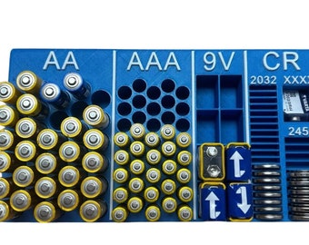 Veelzijdige opbergdoos voor batterijen | Geschikt voor 108 batterijen: AA, AAA, 9 V, CR2032, CR2450 | Compact, ruimtebesparend ontwerp
