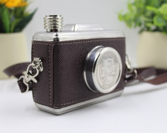 Vintage Camera Design Hip Flask - Unique Stainless Steel Liquor Flask, Retro Photography Gift, Personalized Barware, Cool Groomsmen Gift