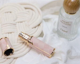 Elegant Portable Perfume Atomizer Spray Bottle - 3 Colors, Refillable 5ml Travel Perfume Container, Perfect for Purse, Pocket, and Handbag