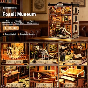 Op de afbeelding: Een doe-het-zelf boekenhoekmodel van een fossielenmuseum. Het model is 11,6*16,6*21 cm groot en bevat een dinosaurus skelet, kristallen lamp en open boek. Het model heeft een aanraakschakelaar en prachtige details.