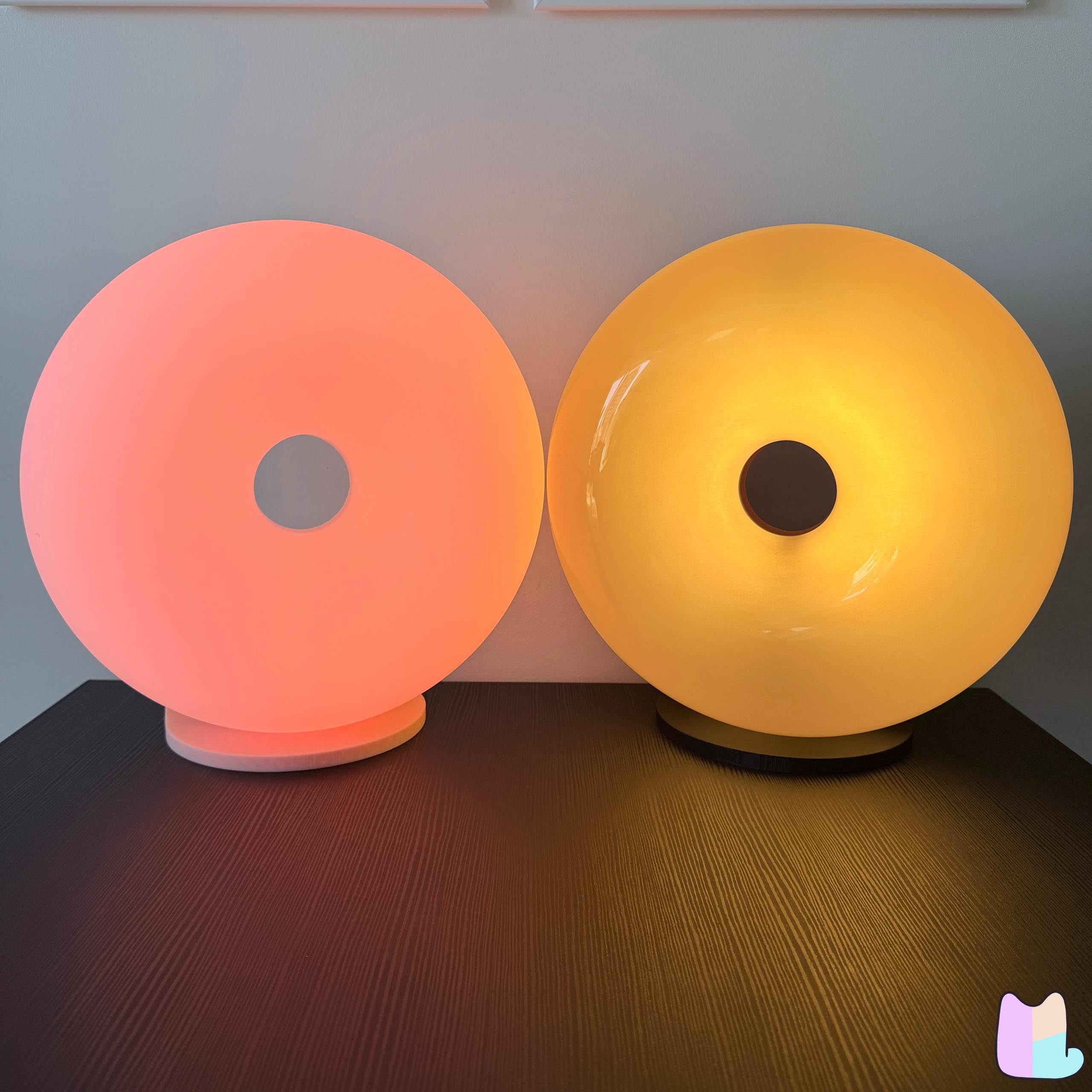 IKEA VARMBLIXT LEDテーブルウォールランプ用スタンド、オレンジガラス