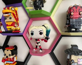 Modułowa, sześciokątna, pływająca półka Funko Pop, drukowana w 3D