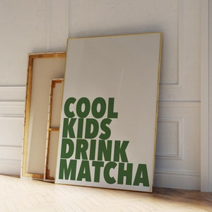 COOL KIDS DRINK matcha plakat, retro drink art, plakat kawiarniany, nadruk matcha latte, nadruk z połowy wieku, szkic matcha, nadruk kuchenny, rysowany ręcznie