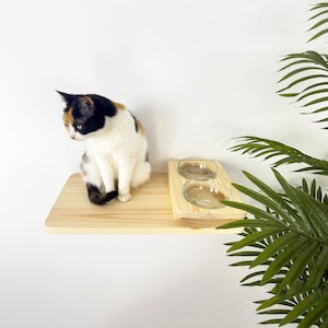 Elevated Cat Wall Feeder: Modern Pine Wood, Cat Lover Gift
