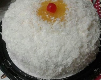 Pineapple coconut cake