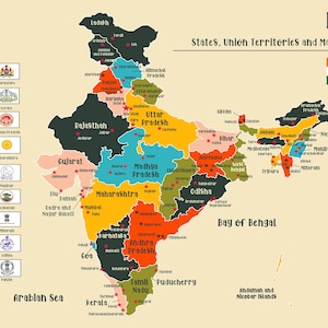 Puede incluir: Un mapa político colorido de la India que muestra los estados y territorios de la unión en distintos tonos de amarillo, naranja, azul, verde y rojo. El mapa incluye la bandera nacional, ciudades principales y una columna de emblemas estatales.