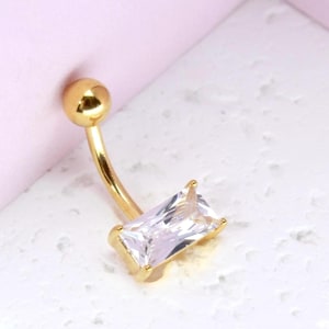 14g Dainty Gold Belly Ring, Emerald Floating Gem Belly Button Ring, Navel Ring, Piercing Body Jewelry