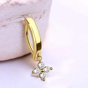 Gold Dangling Belly Button Ring, 14g Dainty Dangling Flower Clicker Belly Ring, Navel Piercing Jewelry, Minimalist Belly Piercing Ring