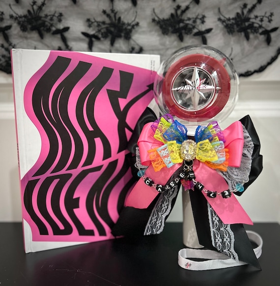 Amazon.com: LIGHT Lightstick Bow Anime Ita Bag Deco Kpop