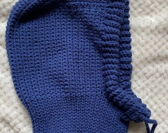 Pasamontañas de crochet en azul nublado. Gorro de lana, capucha de punto, gorro. Capucha tejida a crochet.