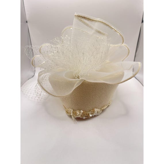 Vintage Church Hat White and Gold Brim Fancy Bow Kentucky  display picture 3