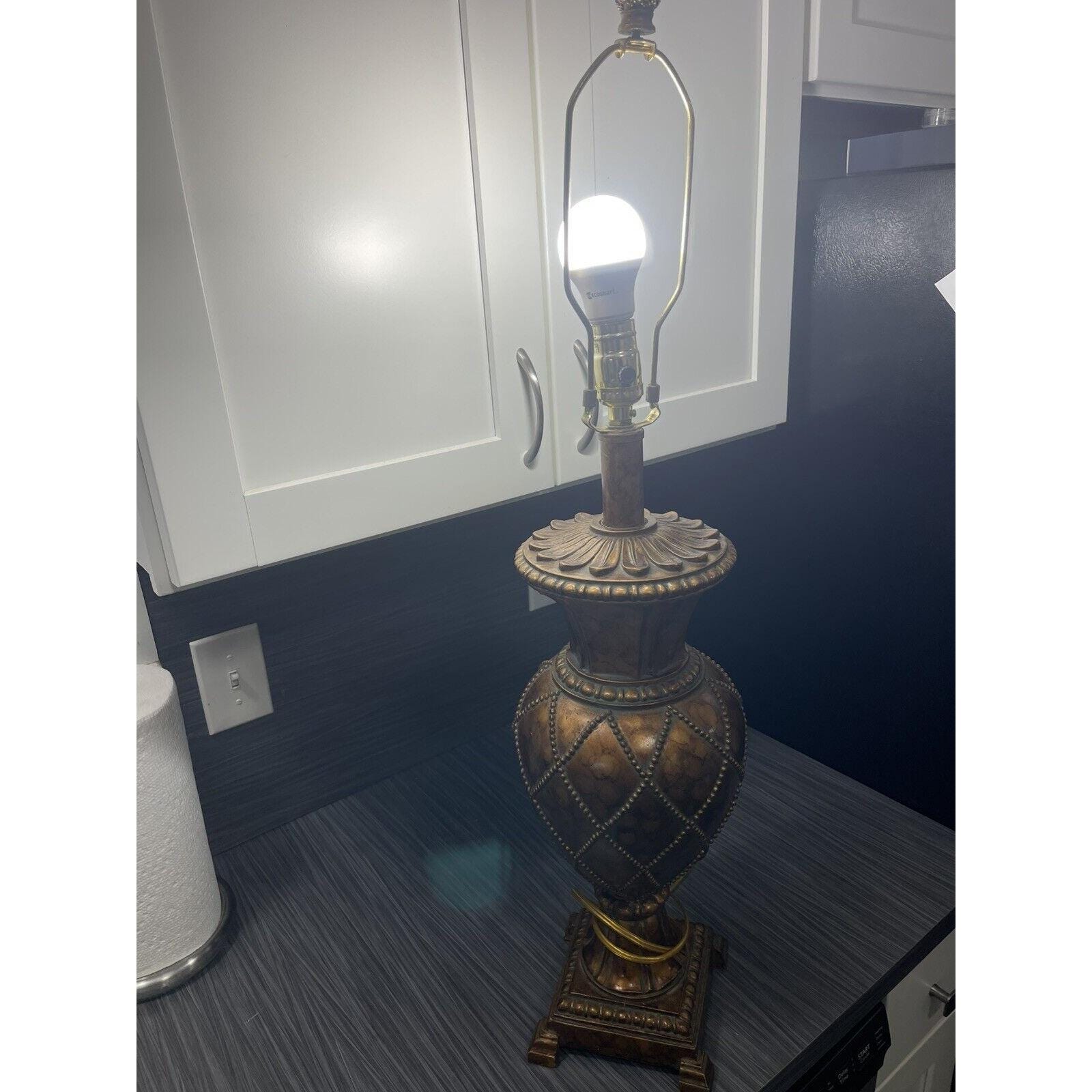 Bronze vintage lamp ブロンズ ヴィンテージ レトロ Vintage 1950s Large Brown Bronze Finish Porcelain Table Lamp