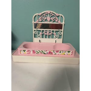 Mattel Barbie 1995 Double Fun Bed and Tub Bathtub