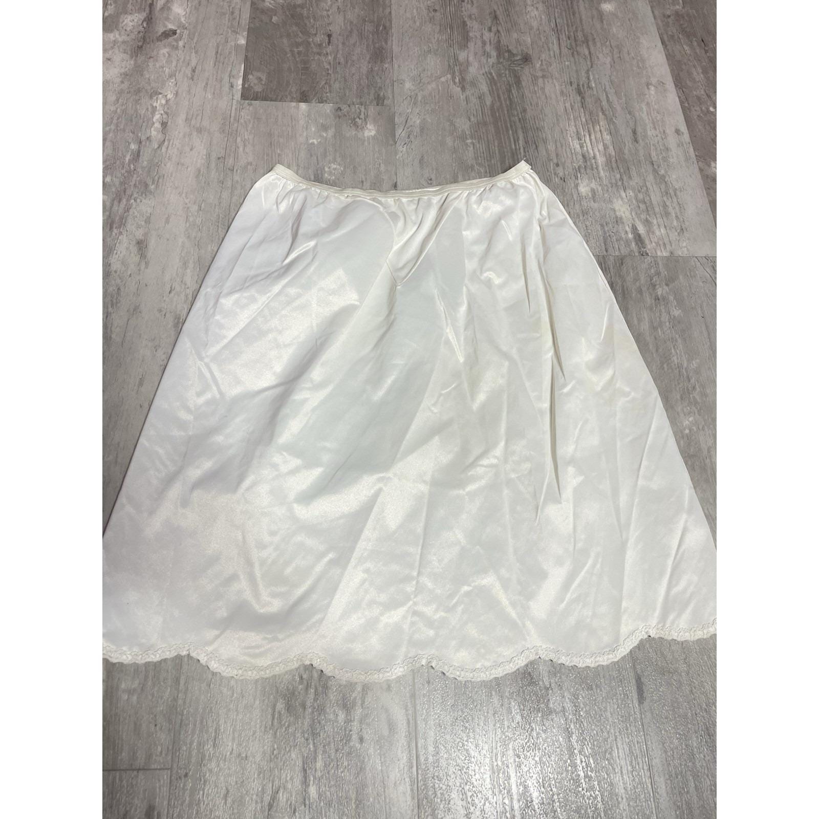 Vtg silky nylon White LACE GAYMODE half slip Size S Penney's E0126