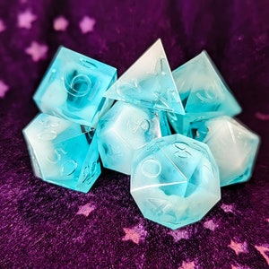 Handmade Sharp Edge Dice Set: Winter&#39;s Edge