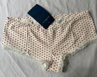 Brandy Melville pantalones cortos corazón rojo