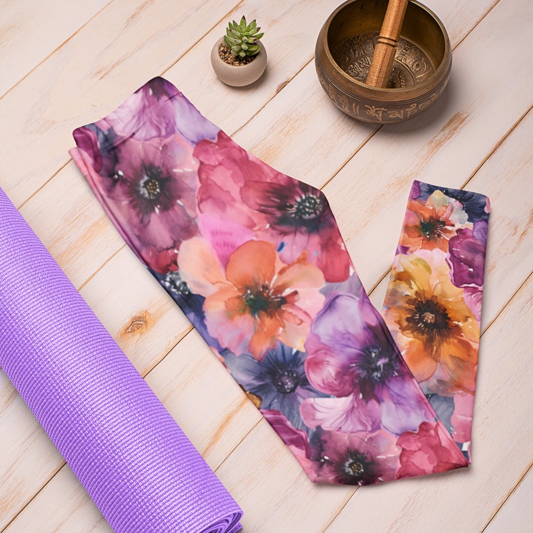 Floral Embroidered Pink Leggings main image 0