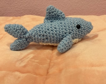 Peluche de tiburón Amigurumi de ganchillo