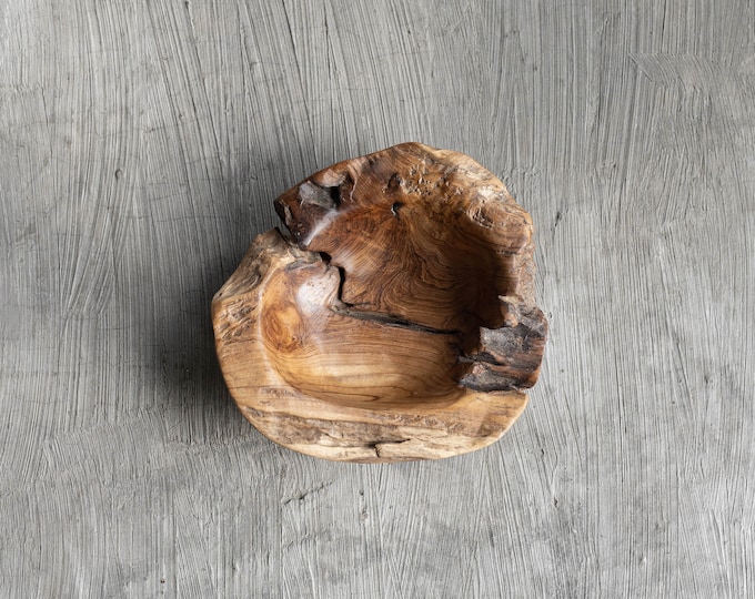 Featured listing image: P U L A U - teakwood bowl