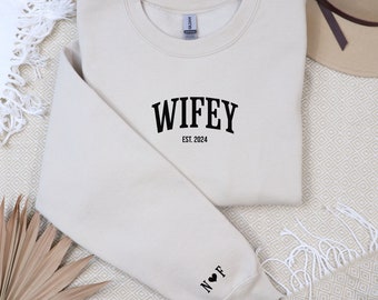 Personalized Wifey Sweatshirt, Wedding Gift, Gift for Bride, New Wife Sweatshirt, Unique Bridal Shower Gift, Newlywed, Honeymoon Present