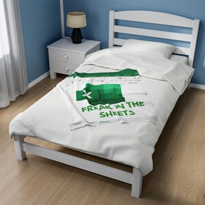 Freak in the Sheets Plüschdecke - Weicher, samtiger Überwurf mit matter Oberfläche, humorvolles Geschenk für Paare, Schlafzimmer- und Wohnzimmerkomfort Bild 3