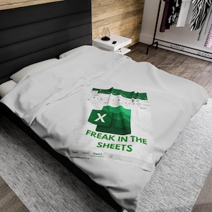 Freak in the Sheets Plüschdecke - Weicher, samtiger Überwurf mit matter Oberfläche, humorvolles Geschenk für Paare, Schlafzimmer- und Wohnzimmerkomfort Bild 4